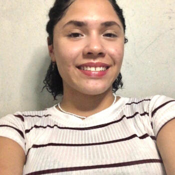 Babysitter in Fortaleza: Kely