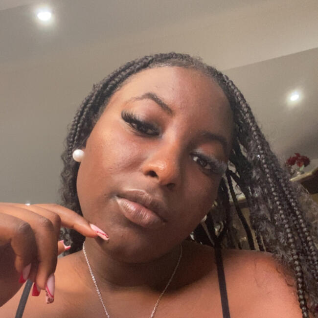 Babysitter in Amora: Beatriz