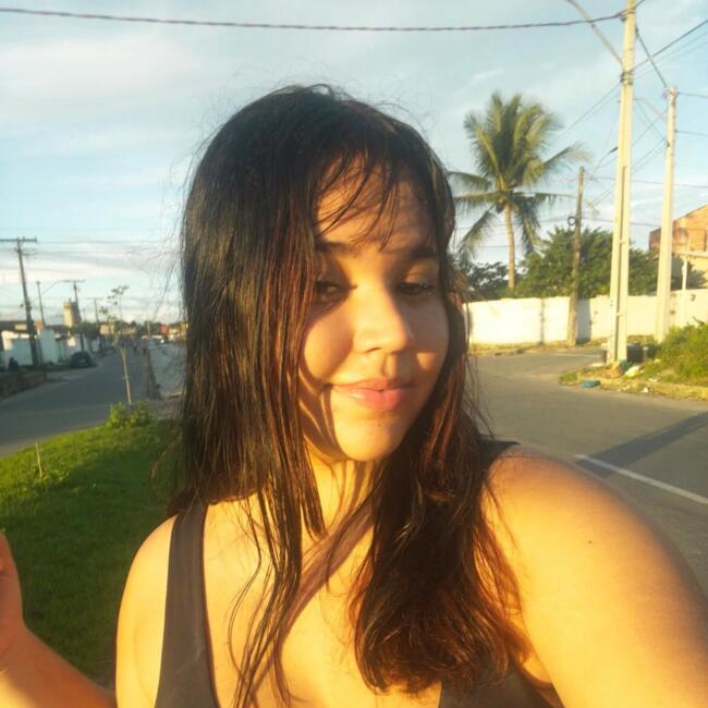 Babá em Maceió: Leandra