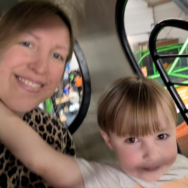 Babysitter Job in Hannover: Annika