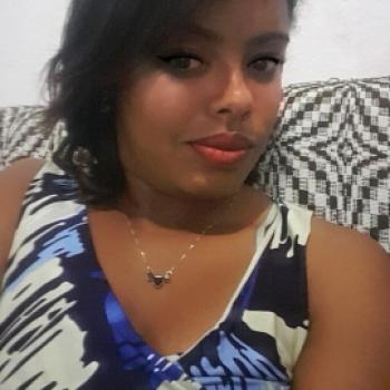 Babá Contagem: Tatiane De Oliveira