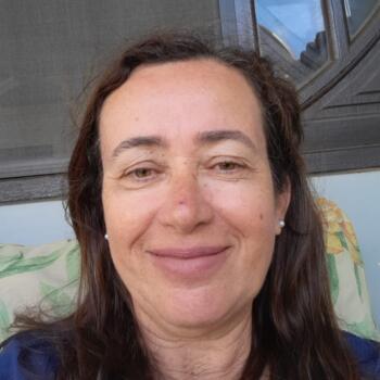 Babysitter in Cabo Frio: Júlia