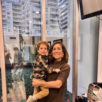 Babysitting job in Toronto: babysitting job María