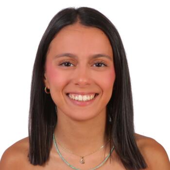 Nanny in La Rinconada: Gloria