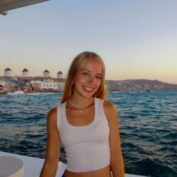 Babysitter in Sint-Lambrechts-Woluwe: Laetitia