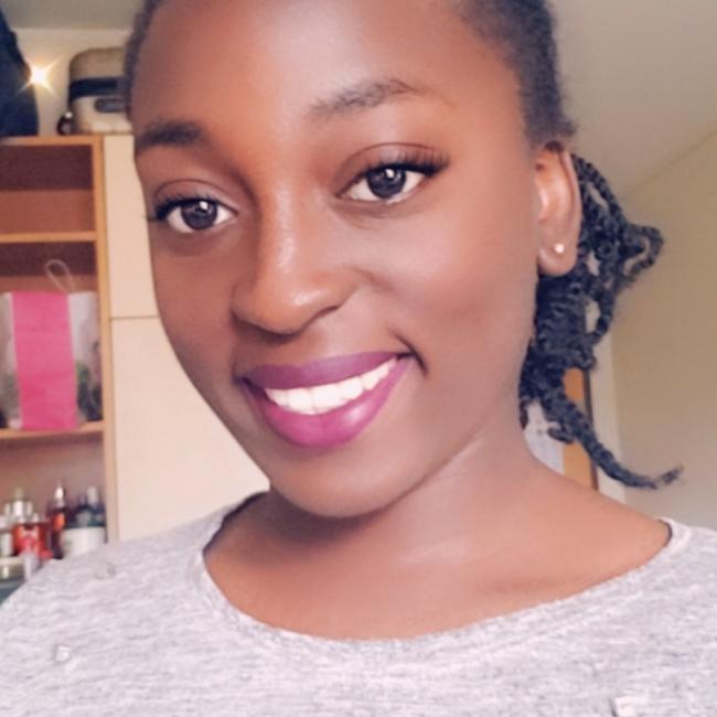 Niñera en Tournai: Claudia