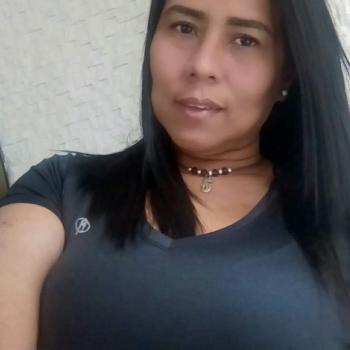 Niñera Chía: Yumelys