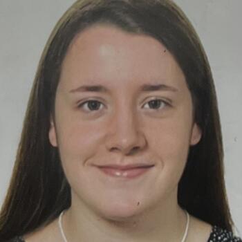 Babysitter in Segovia: Maria