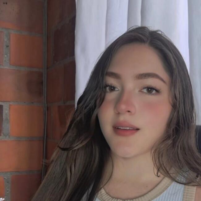 Niñera en Bello: Emelyn