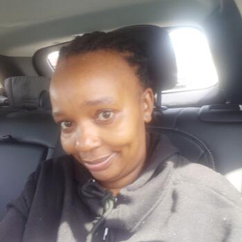 Babysitter Scarborough Junction: Betty