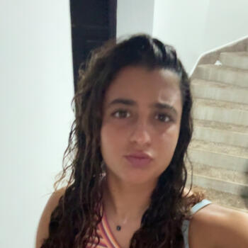 Babysitter in Biarritz: Ranyasqualli