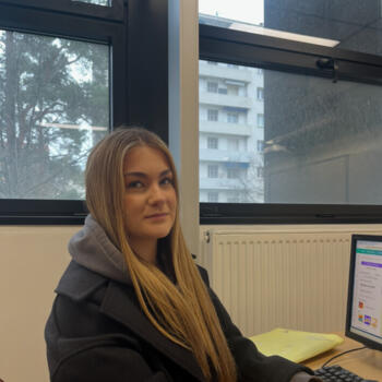 Babysitter in Lyon: Eleonore