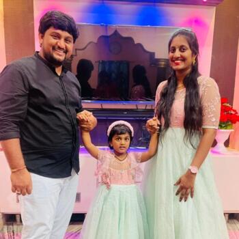Babysitting job in Toronto: babysitting job Pavithra