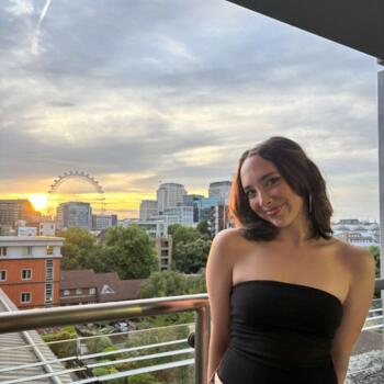 Baby-sitter in Halifax: Taylor