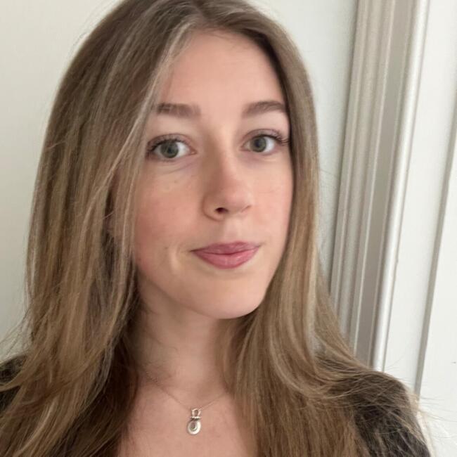 Babysitter in Sydney: Lucy