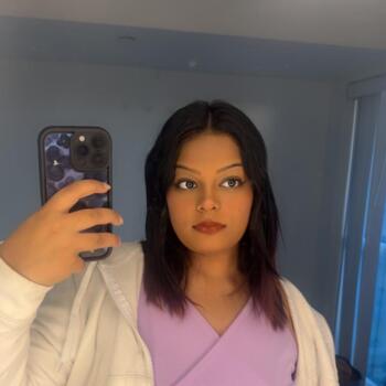 Babysitter Etobicoke: Gunjan
