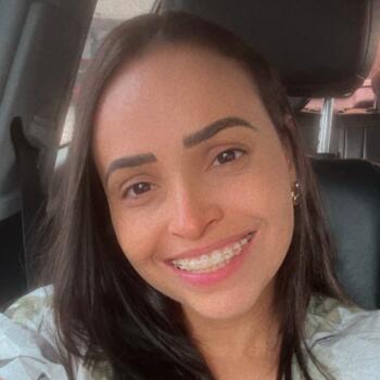 Babysitter in Brasília: Camilla