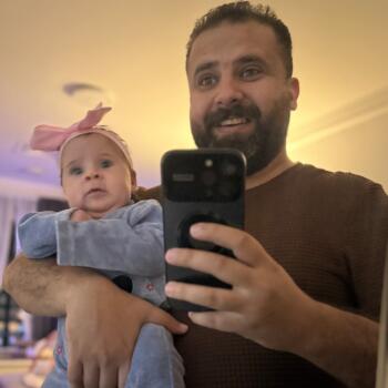 وظيفة جليسة أطفال في القاهرة: فرص عمل كجليسة أطفال Ahmed