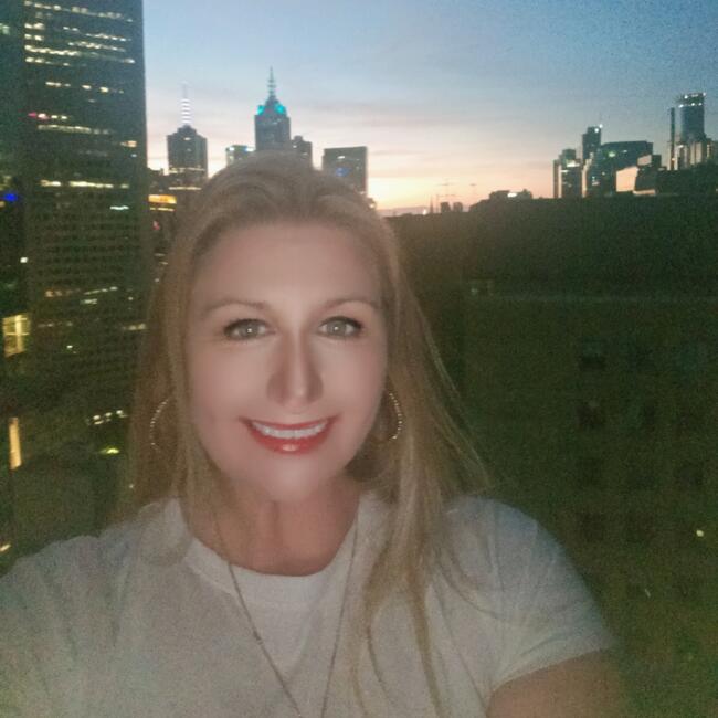 Babysitter in Melbourne: Louise
