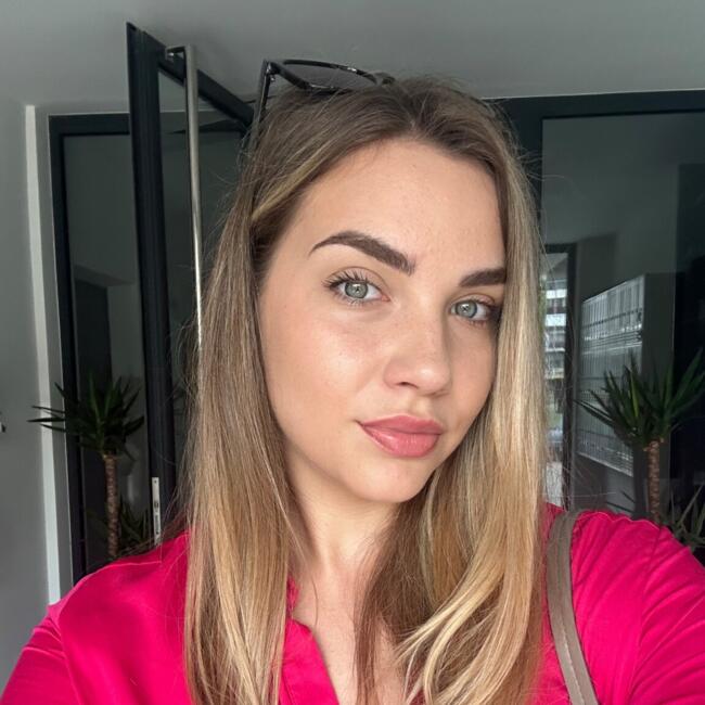 Babysitter in Karlovac: Carla