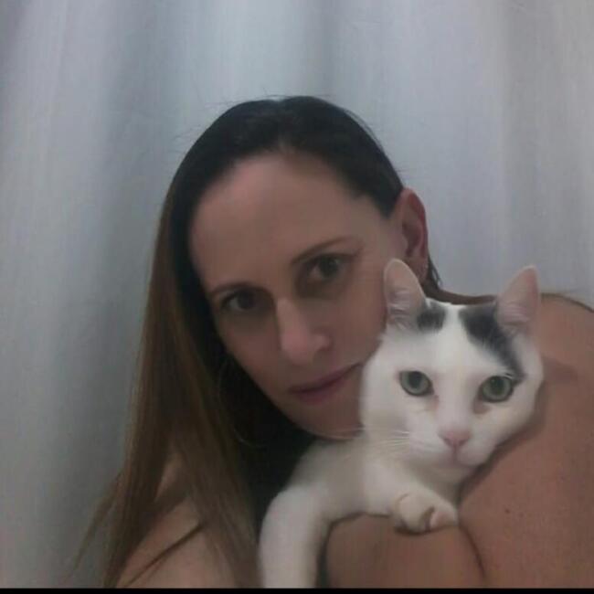 Babysitter in Varginha: Leidiane