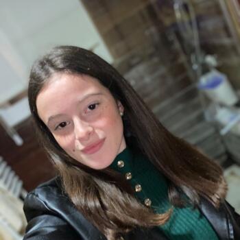 Canguro en Mairena del Alcor: Noemi