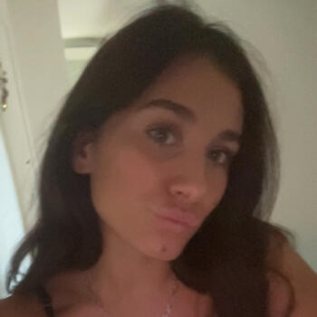 Babysitter in Nice: Malou