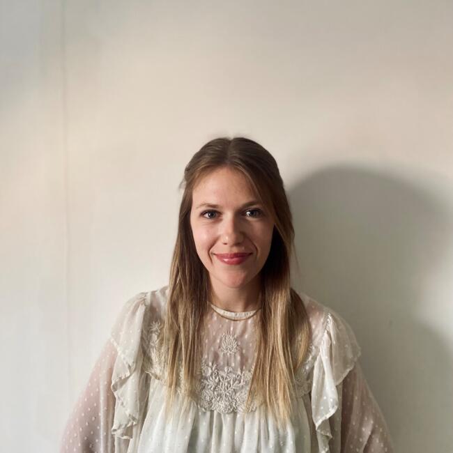 Babysitter in Calais: Louise