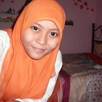 Lowongan pekerjaan babysitting di Karawang (Kabupaten Karawang): lowongan pekerjaan babysitter Anis