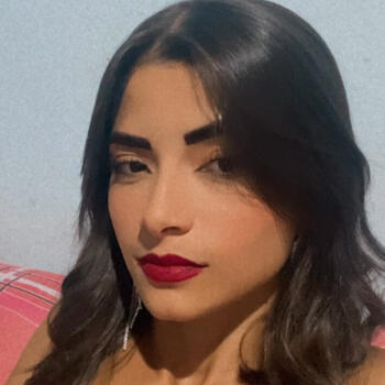 Babá em Recife: Camila