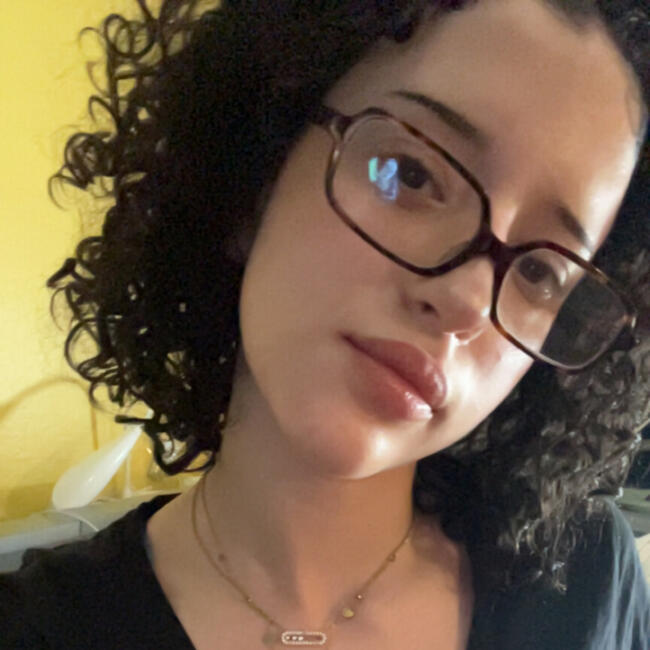 Babysitter in Paris: Chaima