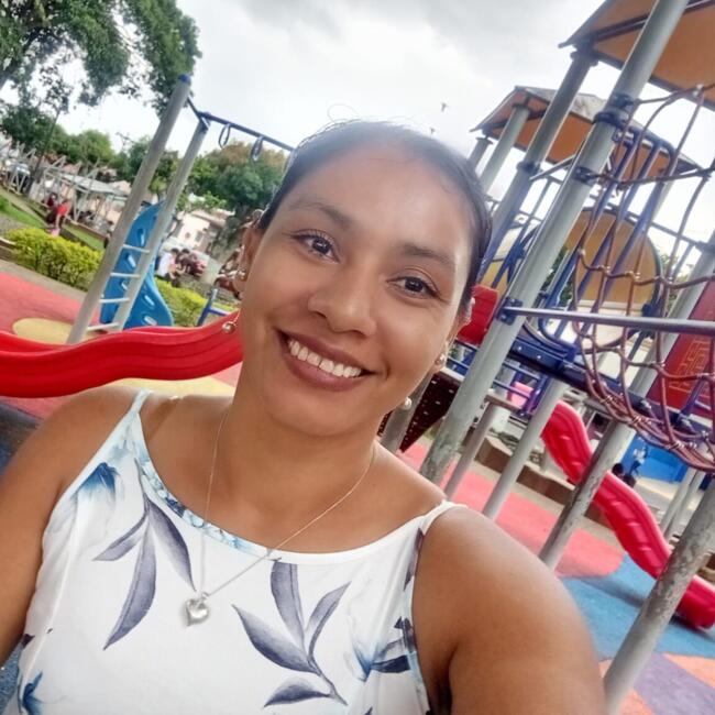 Babysitter in Naranjo: Karolina