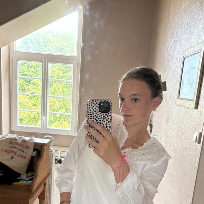 Babysitter in Surgères: Carla