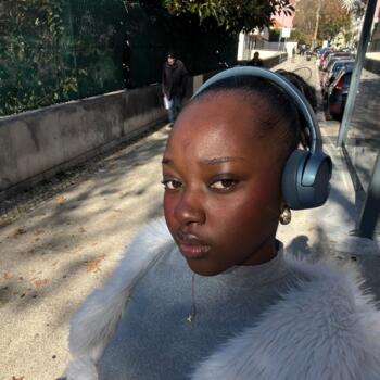 Babysitter in Lissabon: Elieth