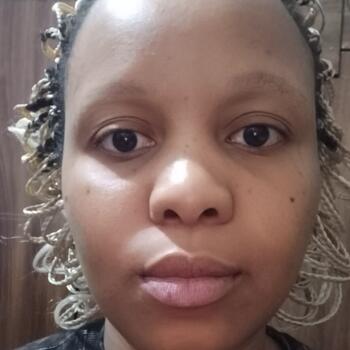 Nanny Riyadh: Doreen