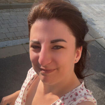Baby-sitter Zingem: Bettina