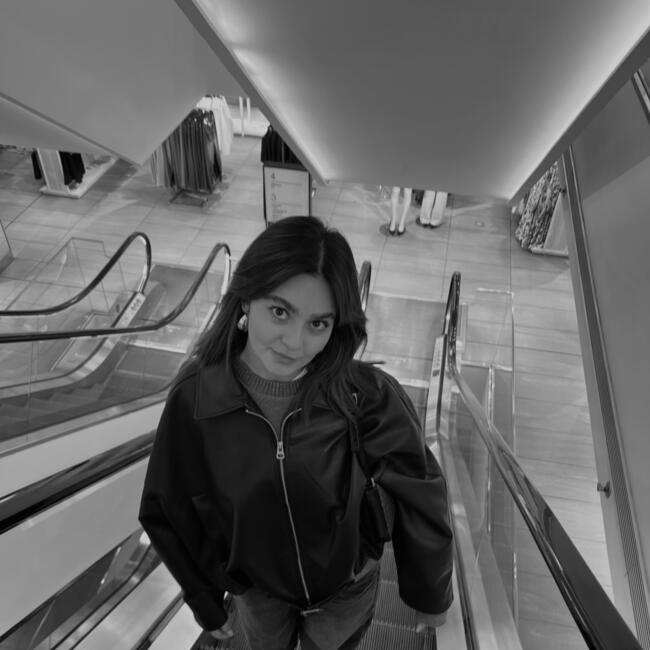 Babysitter in Pompaples: Lara