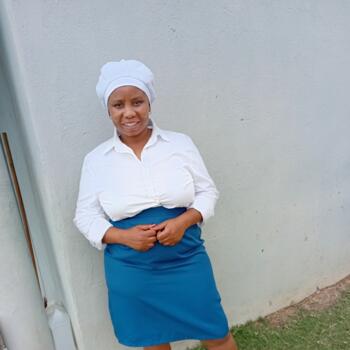 Babysitter in Mthatha: Zimbini