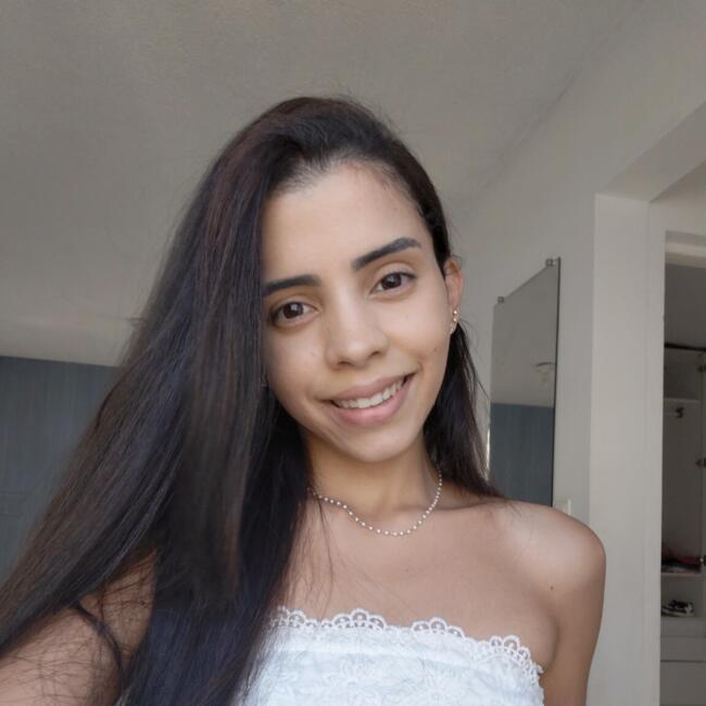 Emprego de babá em Aracaju: Talyta