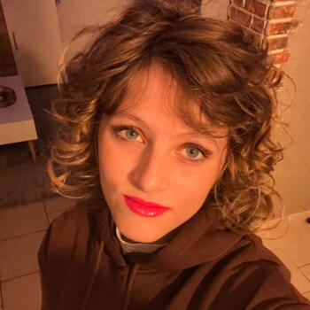 Babysitter Lozinghem: Julia