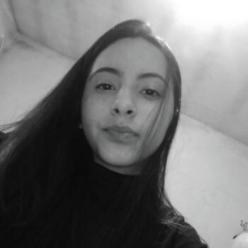 Babysitter Itajaí: Carla