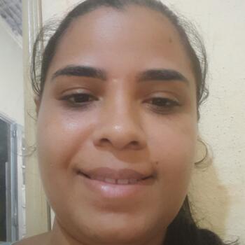 Babá em Recife: Natalli