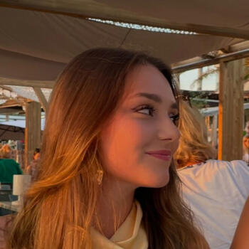 Babysitter in Lyon: Sarah