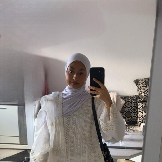 Babysitter in Le Mée-sur-Seine: Sania