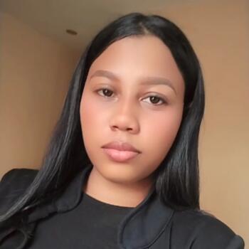 Babysitter στην περιοχή Santo Domingo Oeste: Raynelis