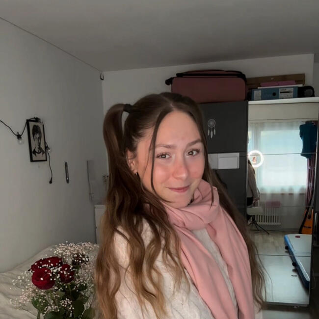 Baby-sitter in Unterseen: Jenny