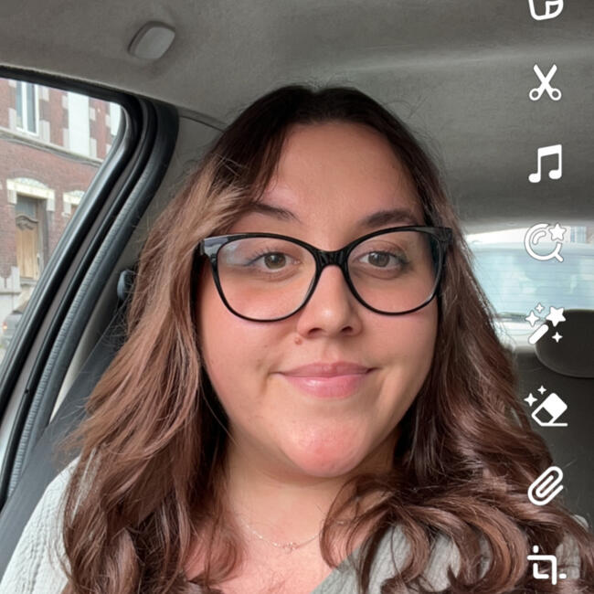 Babysitter in Tourcoing: Julie