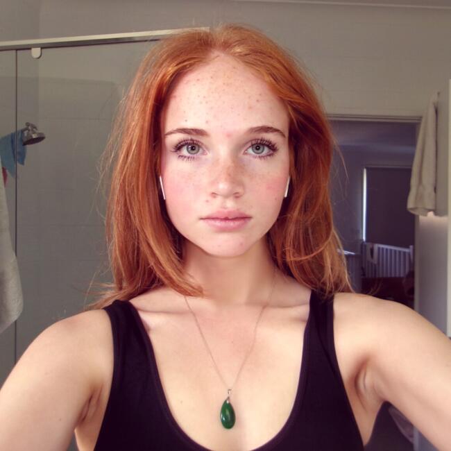 Babysitter in Sydney: Rose