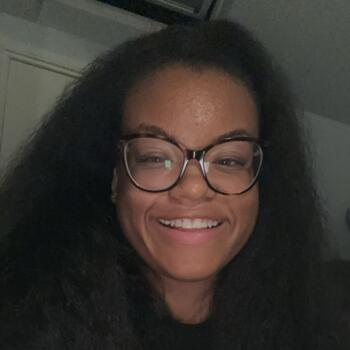 Babysitter in Coulsdon: Lauren