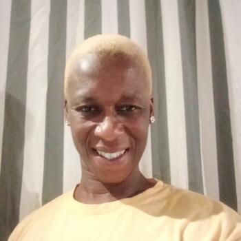 Babysitter Cape Town: Asandiswa